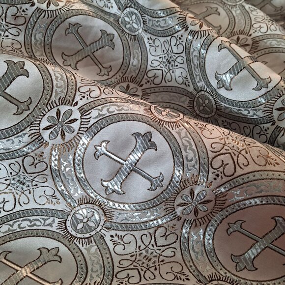 Fabric - Satin Brocade Silver Metallic Lustrous Gothic Print Fabric 3yd x 46in - Picture 6 of 16